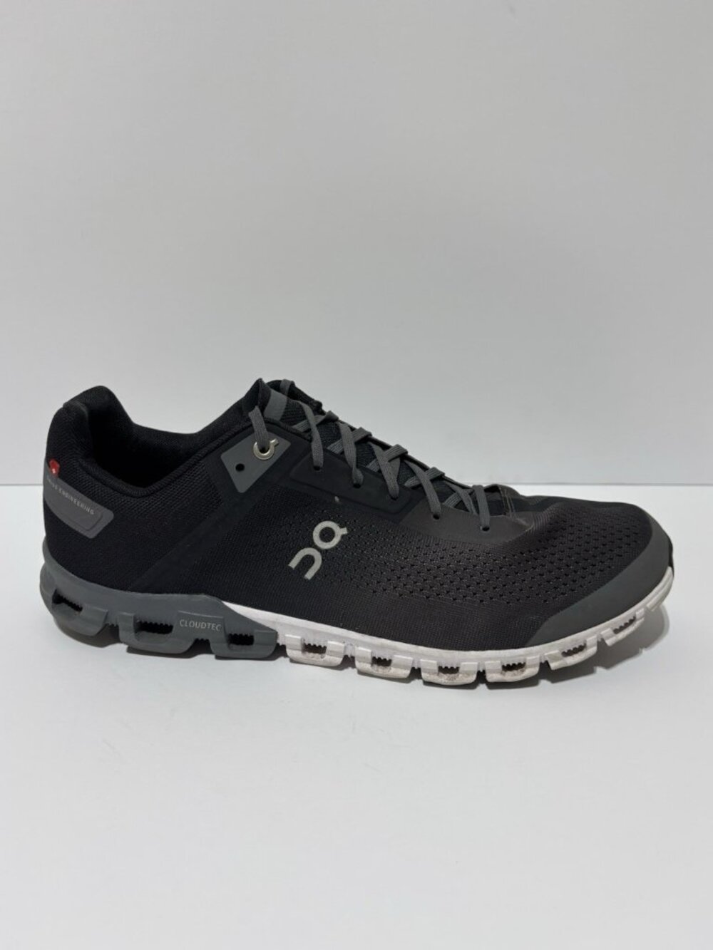 On Men’s Cloudflow Black/Rock Running Shoes, Size 12 M